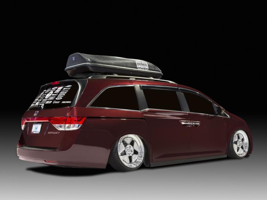  Honda Odyssey by Bisimoto Engineering 2013 года  (фото 4 из 4)